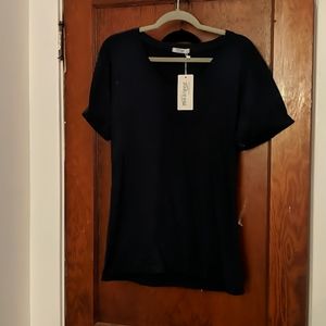 Classic short sleeve v neck T shirt- Navy